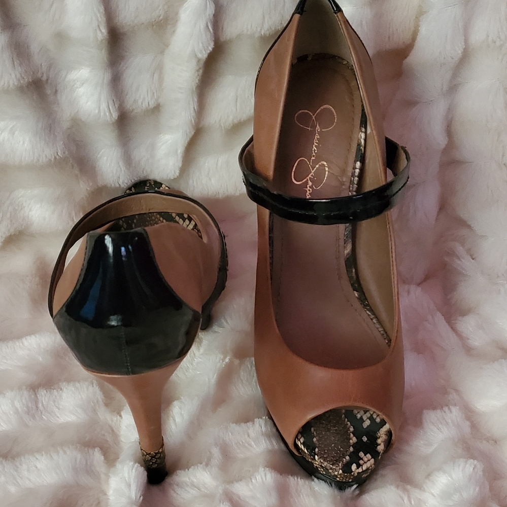 Jessica Simpson heels